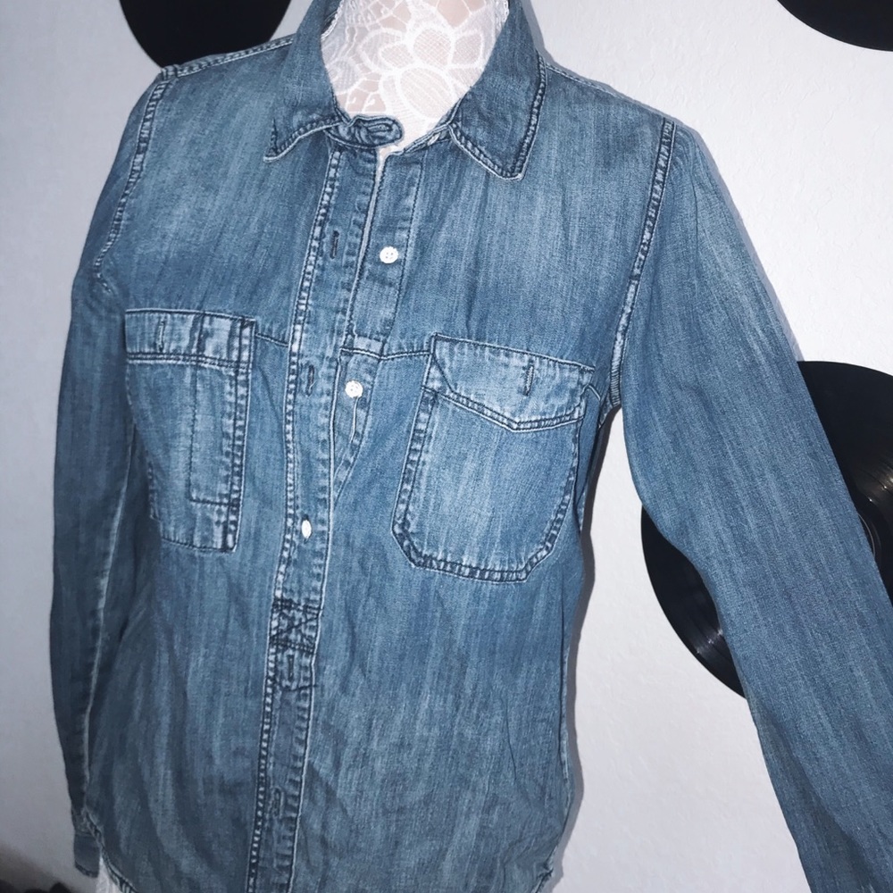 Denim jacket. In great condition